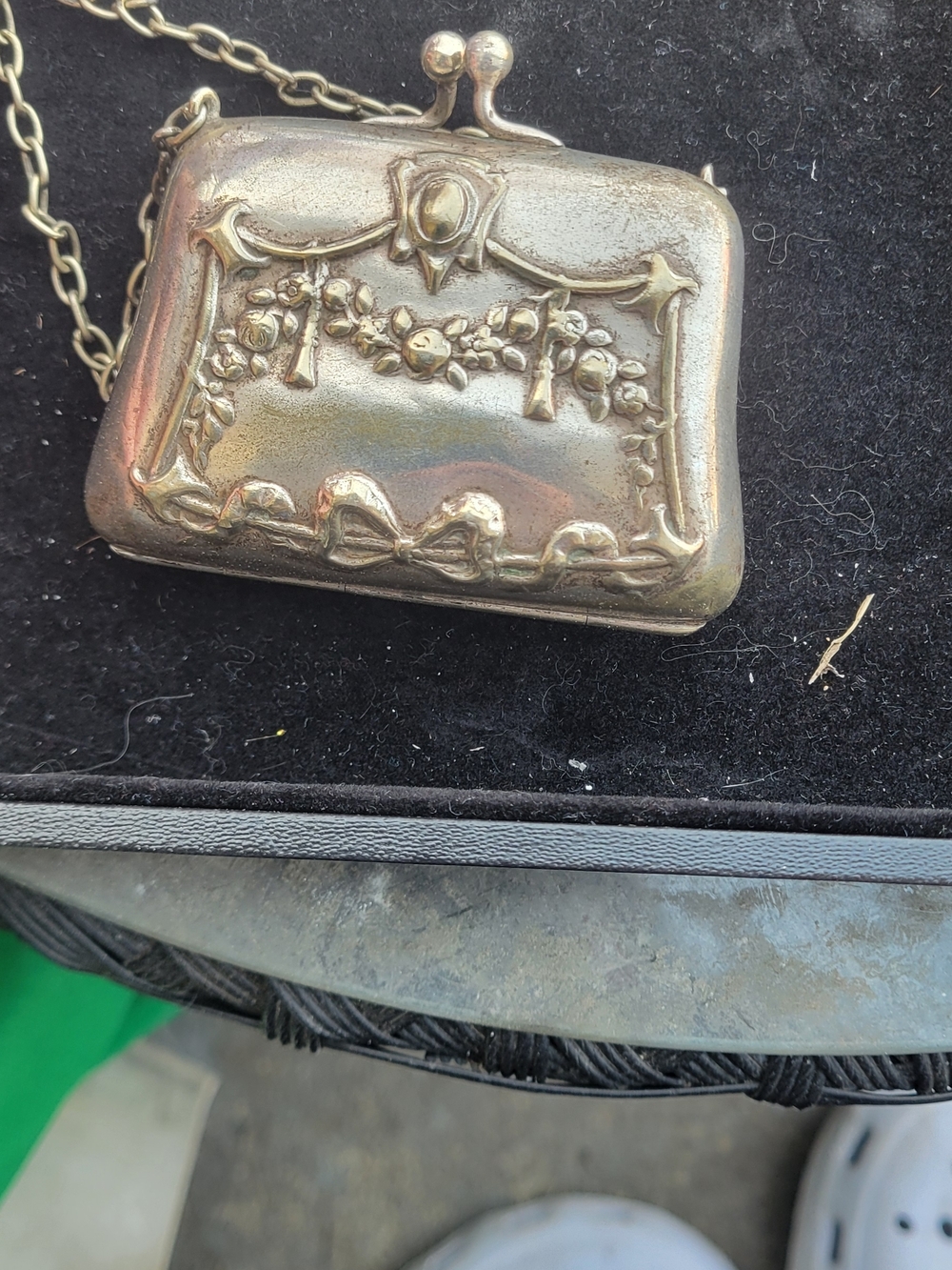 Late Victorian  Decorative Mini Purse Silver Tone Coin Purse